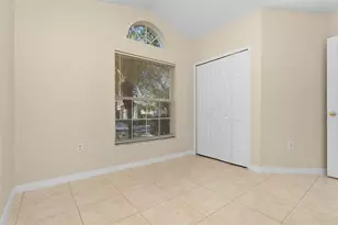 2546 Crown Ridge Cir, Kissimmee, FL 34744 - Photo 5