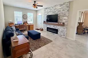 2572 Camden Park Cir, Davenport, FL 33837 - Photo 15