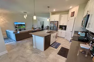 2572 Camden Park Cir, Davenport, FL 33837 - Photo 7