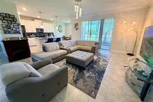 2572 Camden Park Cir, Davenport, FL 33837 - Photo 5