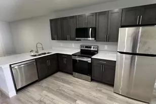 985 NW 57th Ct, Ocala, FL 34482 - Photo 3