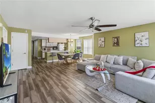 2033 Royal Bay Blvd, Kissimmee, FL 34746 - Photo 9
