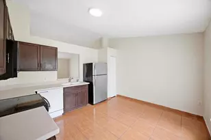 718 Pincon Ln, Kissimmee, FL 34759 - Photo 5