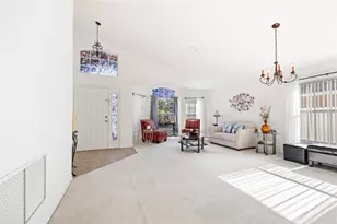 2752 Barclay Ln, Kissimmee, FL 34743 - Photo 9