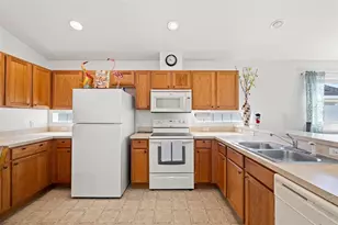 2752 Barclay Ln, Kissimmee, FL 34743 - Photo 33