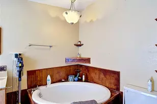 17609 Bathurst Ave, Spring Hill, FL 34610 - Photo 33