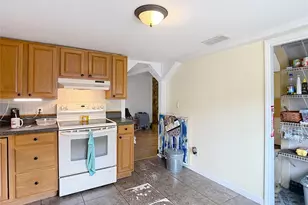 17609 Bathurst Ave, Spring Hill, FL 34610 - Photo 15