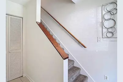 10131 Lake Oak Circle, Tampa, FL 33624 - Photo 5