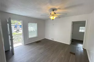 1022 Oregon Ave, Saint Cloud, FL 34769 - Photo 5