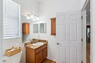 10125 Sandy Marsh Ln, Orlando, FL 32832 - Photo 37