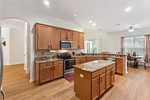 10125 Sandy Marsh Ln, Orlando, FL 32832 - Photo 17