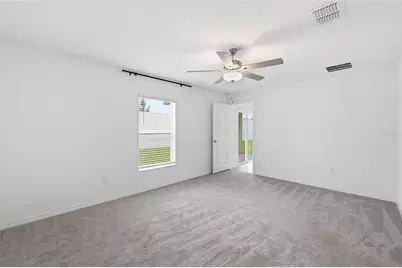 35298 Ackley Trace, Zephyrhills, FL 33541 - Photo 17