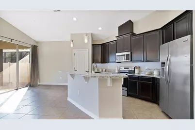 5160 Appenine Loop E, Saint Cloud, FL 34771 - Photo 7