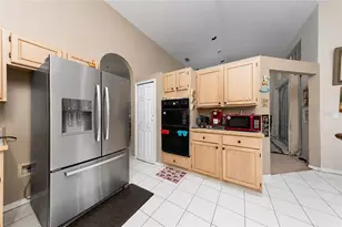 6781 W Livingston St, Orlando, FL 32835 - Photo 17
