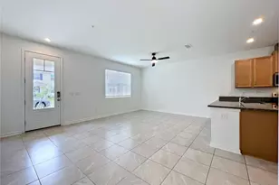 9848 Walkway Dr, Orlando, FL 32832 - Photo 5