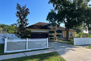 413 Marlberry Leaf Ave, Kissimmee, FL 34758 - Photo 1