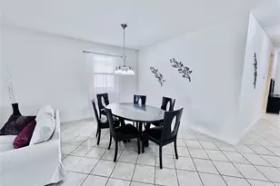4708 Ruby Red Ln, Kissimmee, FL 34746 - Photo 7