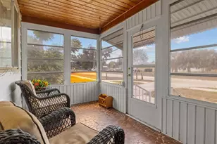 207 S Perry Ave, Fort Meade, FL 33841 - Photo 3