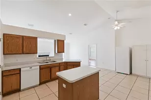 3837 Springlake Village Ct, Kissimmee, FL 34744 - Photo 9