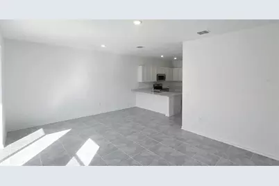 2562 Skyline Loop, Kissimmee, FL 34758 - Photo 9