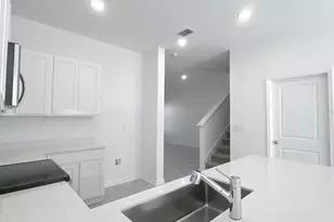 2562 Skyline Loop, Kissimmee, FL 34758 - Photo 7