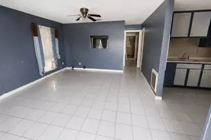 48 Princeton Ave, Frostproof, FL 33843 - Photo 3