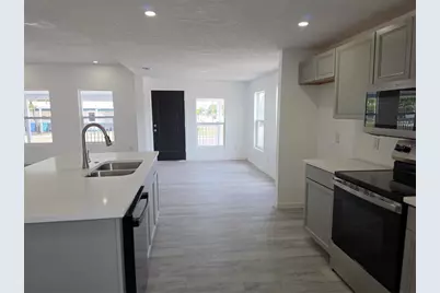 201 Dr J A Wiltshire Avenue W, Lake Wales, FL 33853 - Photo 5