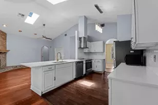 2396 Nightingale Ln, Kissimmee, FL 34746 - Photo 15