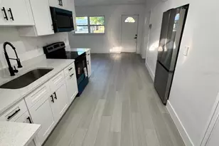 2148 Catalina Dr N, Clearwater, FL 33763 - Photo 9