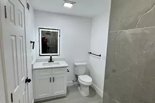 2148 Catalina Dr N, Clearwater, FL 33763 - Photo 7