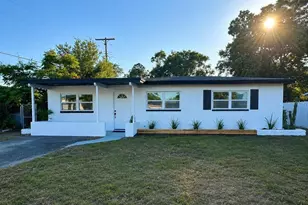 2148 Catalina Dr N, Clearwater, FL 33763 - Photo 1