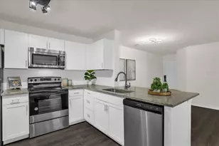 7606 Pissarro Dr, Orlando, FL 32819 - Photo 11