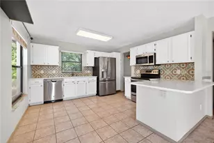 10708 Fallow Trl, Orlando, FL 32817 - Photo 3