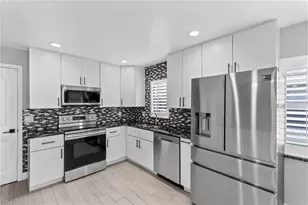 10057 Sandbar St, Orlando, FL 32825 - Photo 9