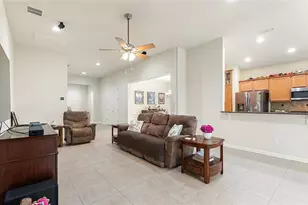 423 Armada Ln, Davenport, FL 33837 - Photo 15