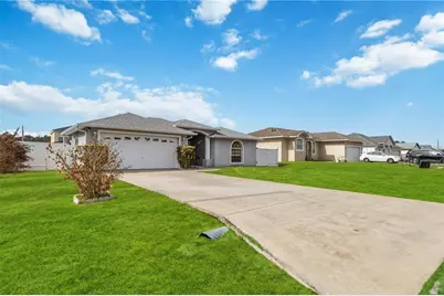 1912 Manatee Dr, Poinciana, FL 34759 - Photo 3