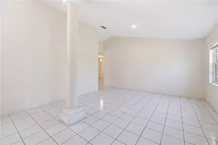 2879 Cypressview Ct, Kissimmee, FL 34746 - Photo 5