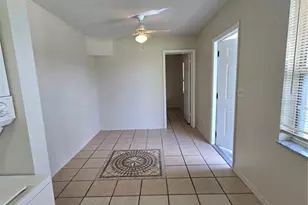 2150 Barbara Dr, Saint Cloud, FL 34771 - Photo 3