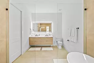 2441 Webber St, Sarasota, FL 34239 - Photo 25