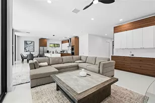 2441 Webber St, Sarasota, FL 34239 - Photo 13