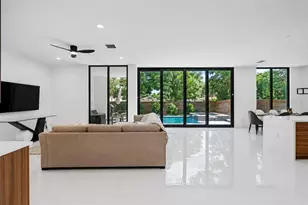 2441 Webber St, Sarasota, FL 34239 - Photo 9
