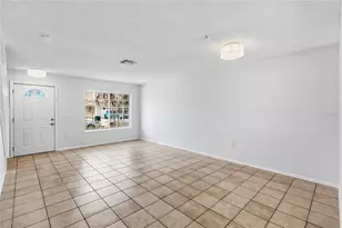 1271 Sandestin Way, Orlando, FL 32824 - Photo 5