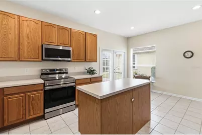 3196 Hanging Moss Circle, Kissimmee, FL 34741 - Photo 11