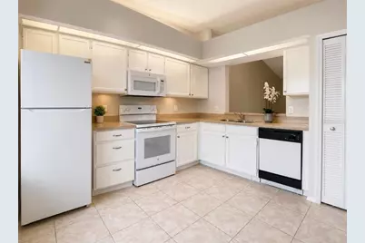 14776 Laguna Beach Circle, Orlando, FL 32824 - Photo 5