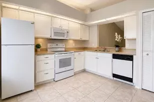14776 Laguna Beach Cir, Orlando, FL 32824 - Photo 5