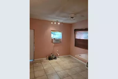107 E Cypress Street, Kissimmee, FL 34744 - Photo 9