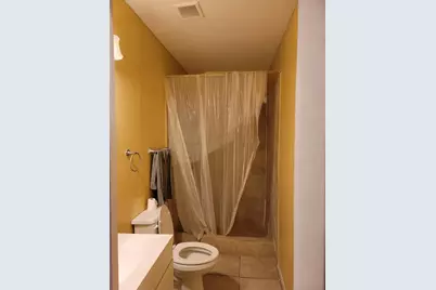 107 E Cypress Street, Kissimmee, FL 34744 - Photo 17