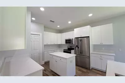 3839 Eagle Isle Circle, Kissimmee, FL 34746 - Photo 13