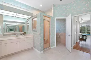 1543 Waterford Dr, Venice, FL 34292 - Photo 25