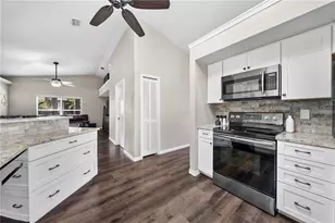 5978 Ed Harris Ct, Saint Cloud, FL 34771 - Photo 7